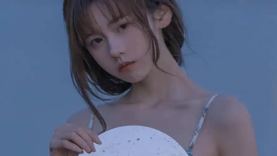 性感妩媚的美女,高清壁纸图片,大陆美女-回车桌面