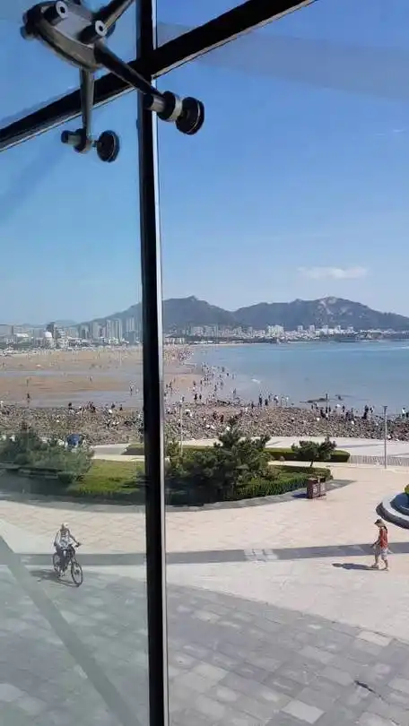 青岛石老人海滩