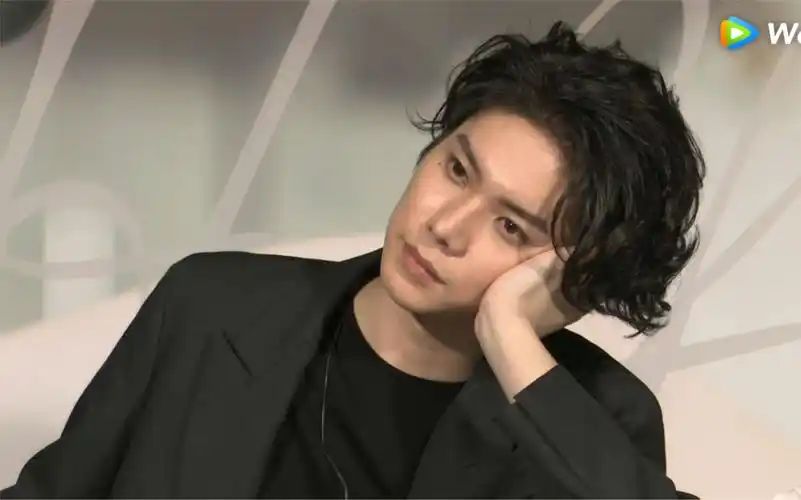 杨宇腾yu线上演唱会直播