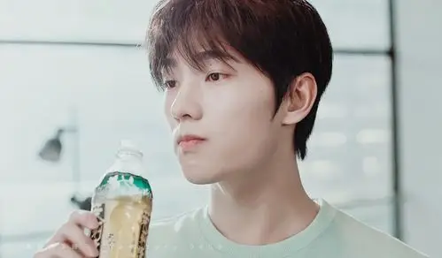 【高清】杨洋 薄荷味的哥哥 - 堆糖,美图壁纸兴趣社区