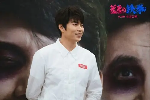 《羞羞的铁拳》好评 艾伦演技在线魅力爆棚