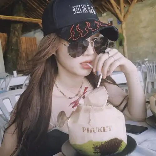 分享一波孟佳的八个纹身内含巨量图片适宜作厕所读物bushi6193