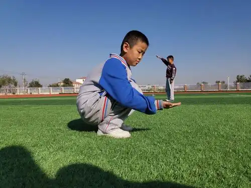 其它 育才实验学校活动日~三年级五班篇 写美篇孩子们参加抛绣球的