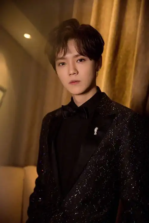 全能偶像鹿晗酷帅有型的高清壁纸图片大全 - 【可爱点】