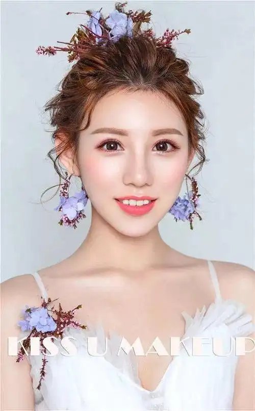 2021超美哒轻复古新娘红装造型