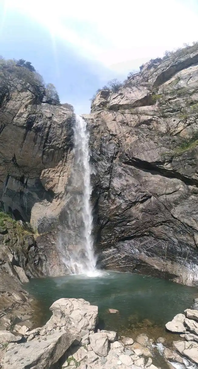 河南南召百尺潭