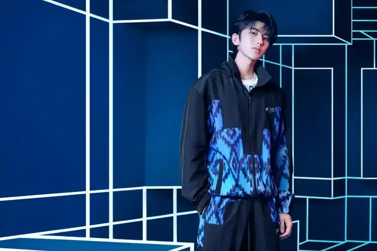 蔡徐坤kki上身带货全新filaxmb系列新品即将发售