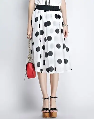 白底黑点中腰合身款半身裙