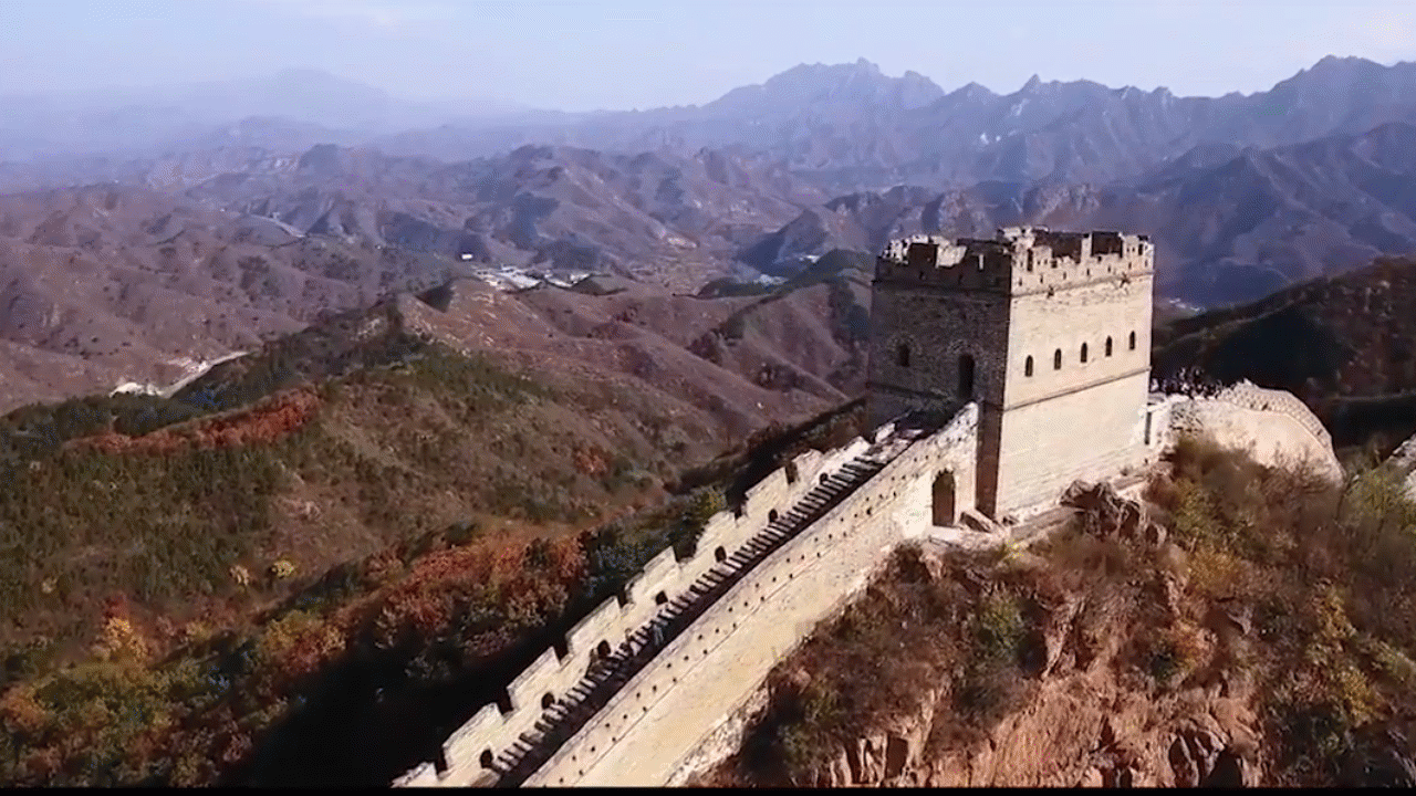 假期旅游去哪里,万里长城欢迎你,一起感受历史的气息吧!