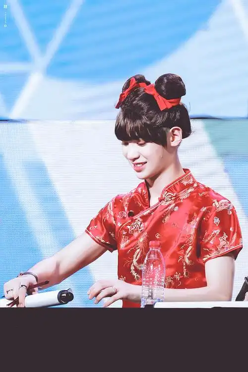 黄明昊 | 20180728 限量版黄春丽 精品图楼