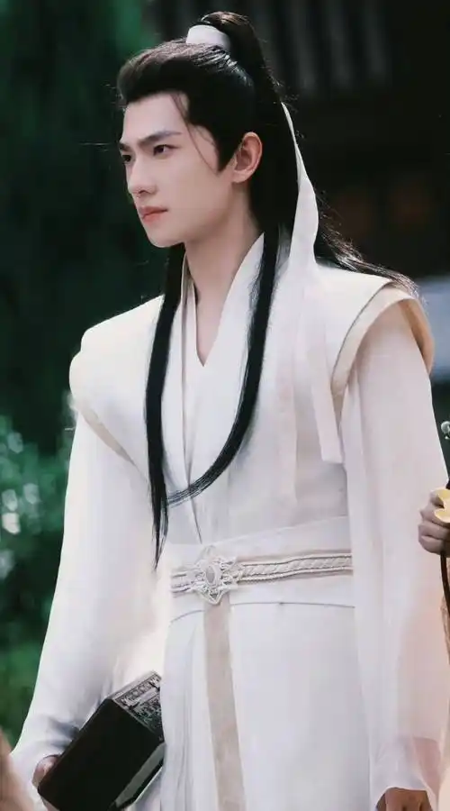 关晓彤老赖实锤?杨洋引导粉丝撕剧组?虞书欣奶全团?李佳琦洗白成功?