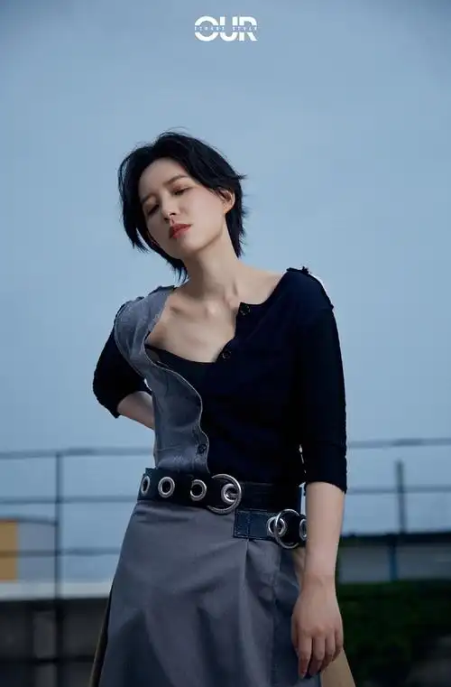 李斯丹妮 性感魅惑娇憨类图集专楼