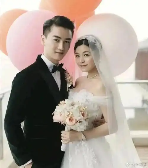 盘点娱乐圈40对明星夫妻婚纱照,哪对最惊艳?