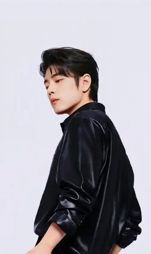 肖战狼尾和白色适配度##肖战最新纯白造型