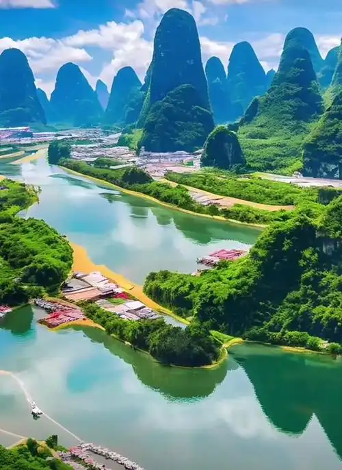 桂林以其绝美的山水风景而闻名于世,成为了无数游客梦寐以求的旅游