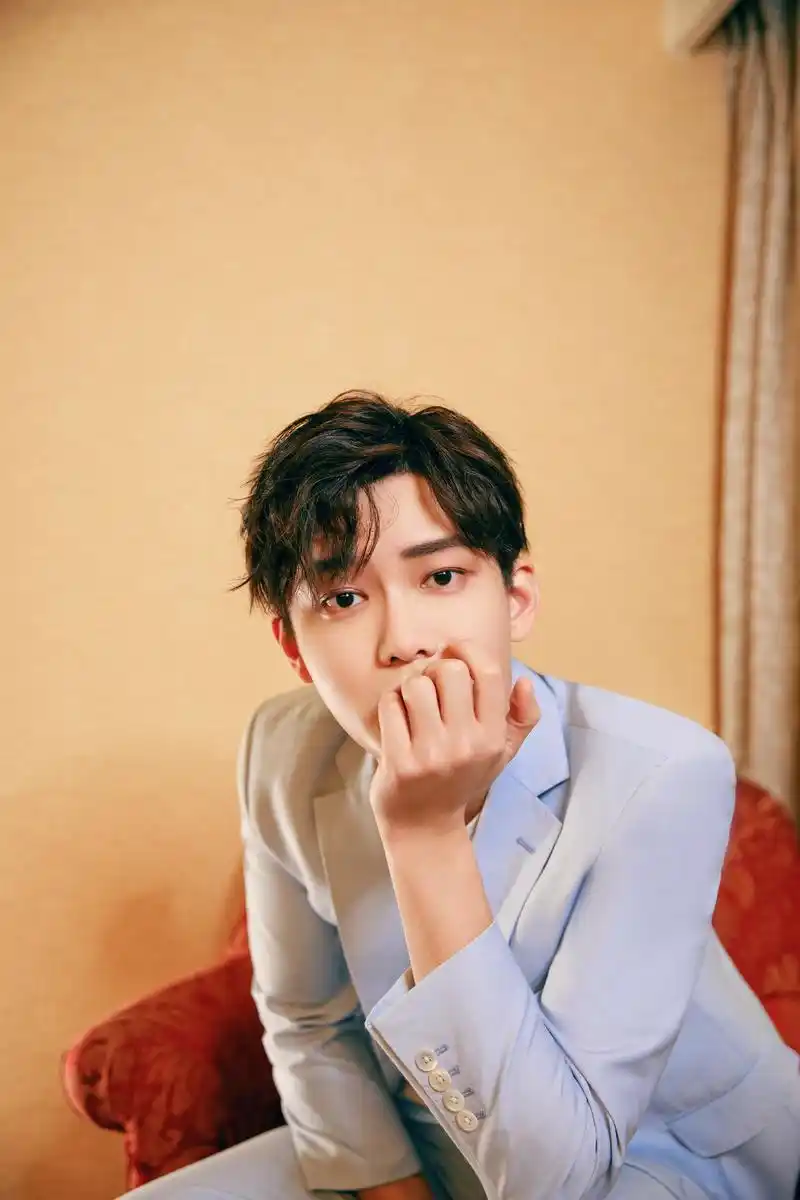 今天起和飞利浦sonicare品牌体验官熊梓淇一起拥有亮白闪耀的自信笑容