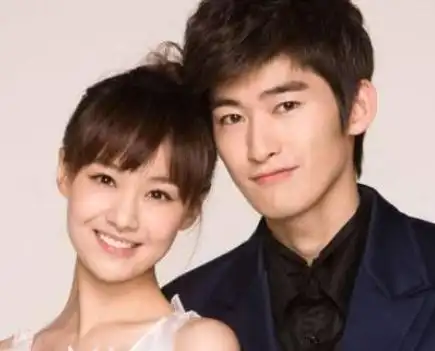 郑爽生日张翰献歌 郑爽张翰五年情断内幕(图)