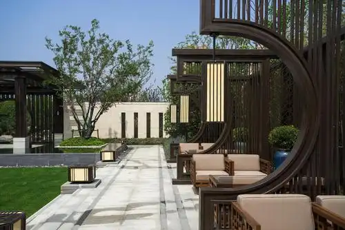 在院落设计中,庭院景观是整个院落的灵魂所在,影响着庭院的整体格局