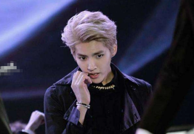 见识到吴亦凡"巅峰",染回韩国时期的金发,还是当年的欧巴|吴亦凡|颜值