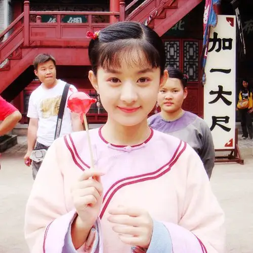 赵丽颖刚出道的广告曝光,整没整容你来看