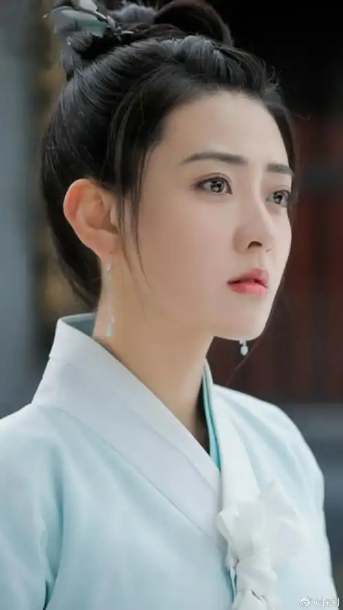 《雁归西窗月》剧中人设很讨喜,梁洁饰演的谢小满更是被观众戏称古装