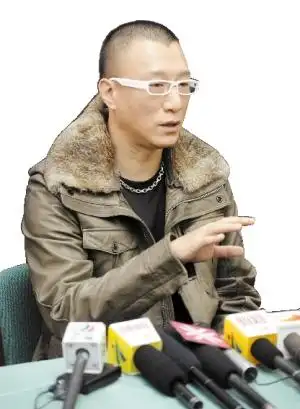 孙红雷潜伏不会拍吻戏姚晨变悲情英雄图