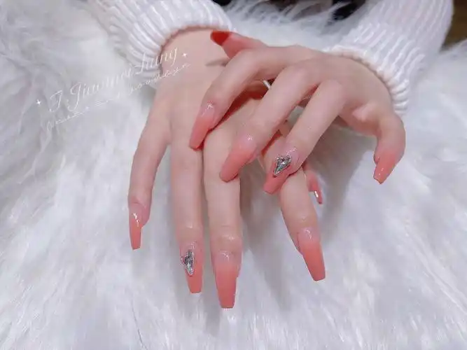 夏日美甲 蜜桃渐变色97