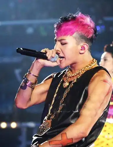 权志龙鸳鸯头全方位图 头后脑勺怎么剪帅气_发型师姐