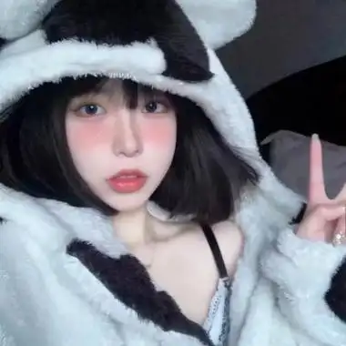 戴帽子气质优雅女生真人头像图片 超好看时尚潮流qq头像最新合集_女生