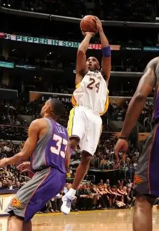 最帅投篮姿势,无人能及99】科比的投篮动作,美如诗篇,令人陶醉.