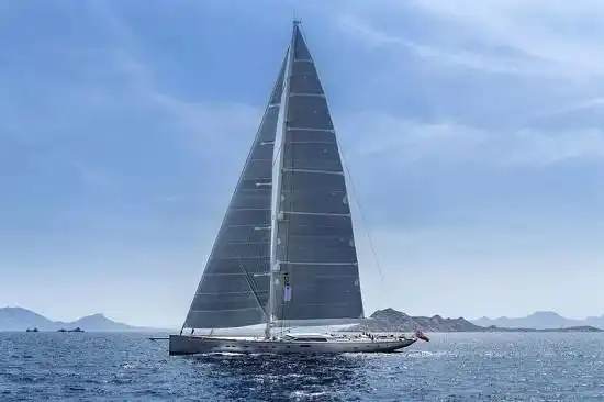 现对外出售!全球最大全碳纤维单桅帆船