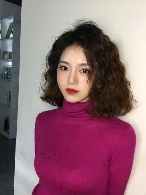 齐肩短发该怎么烫好看了