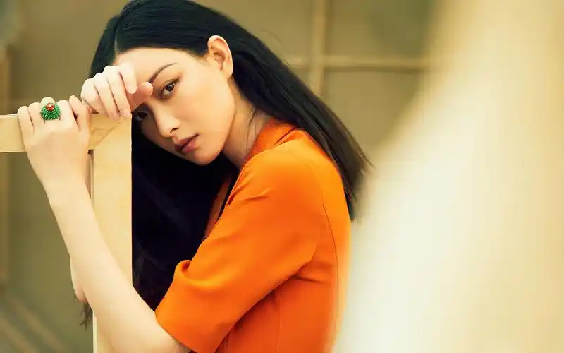 倪妮雕塑风大片高清桌面壁纸