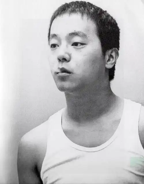 窦唯年轻的时候有多好看? - 知乎