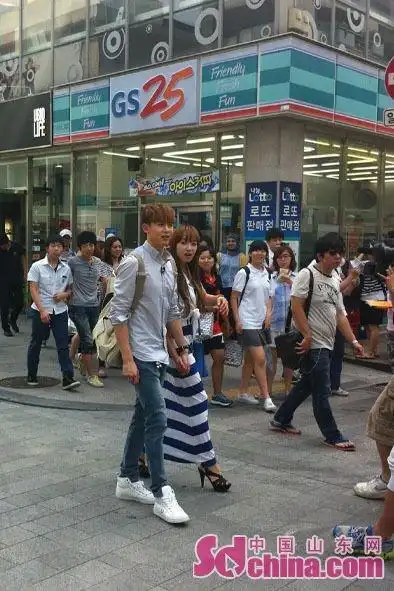 2pm成员尼坤晒半裸照秀肌肉 网传同fx宋茜东京塔密会