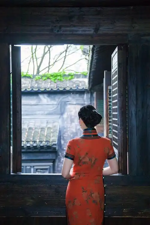 水墨江南,旗袍女子的情结!