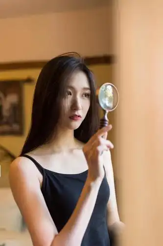 个人写真吴哲晗09存一下这一套也很喜欢