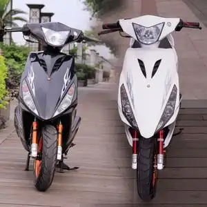 全新雅马哈鬼火踏板摩托车125c改装白幽灵一代燃油助力代步车整车