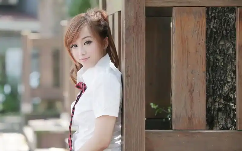 毕业季甜美可爱校园女生校服写真桌面壁纸