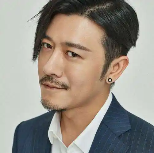 娱乐圈公认的7位痞帅男星,长相不一定出众,但帅得别有风味