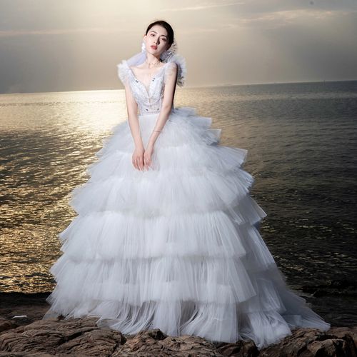 外景拍照情侣写真影楼主题服装海边沙滩礼服网纱蛋糕裙小拖尾婚纱