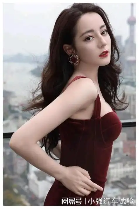 31岁的迪丽热巴还是你心中的她吗还那么美吗