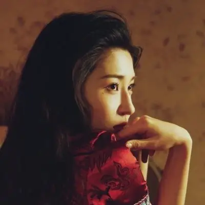 女生气质魅力复古风头像