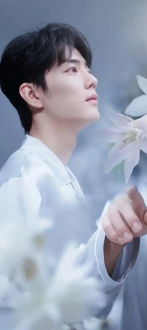 肖战居家感限定#肖战居家风,慵懒不失帅气,可爱得轻轻松松,本梦女又