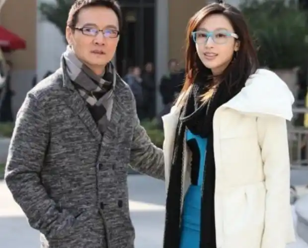 汪俊老婆个人简历(吴玉华:不愿丁克与前夫汪俊离婚,改嫁画家连生两胎