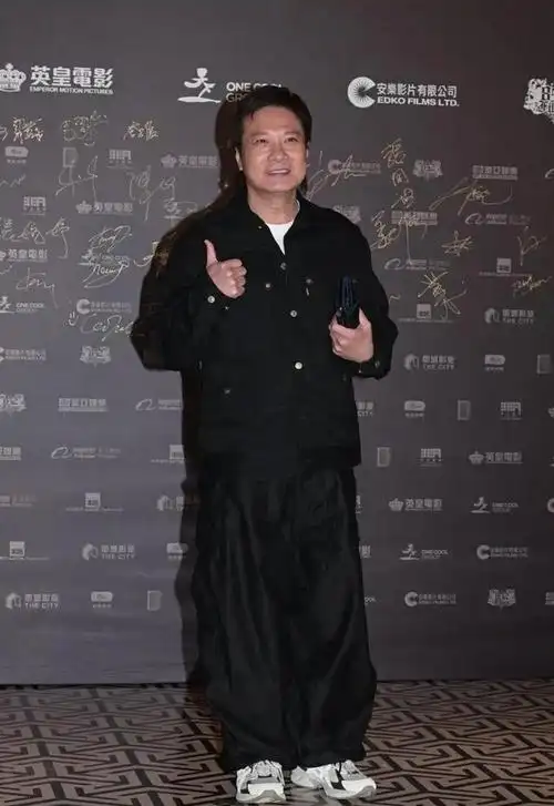 香港这一夜古天乐油亮发黑伍咏薇叶子楣大变样洪金宝老好多