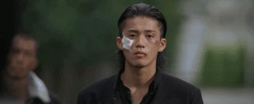 银魂中小栗旬抠鼻网友这可能是唯一一部动漫毁真人的电影