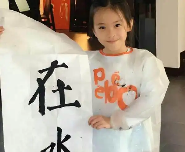 刘涛有几个孩子 爱女王紫嫣小小年纪就要出道