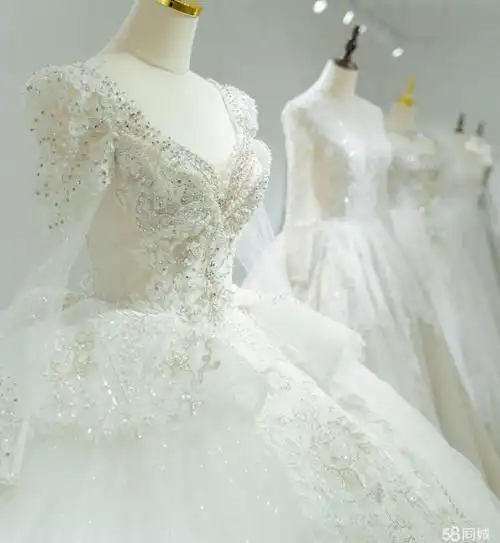 【11图】婚纱礼服西服馆低价整体转让含租金,曲靖麒麟商铺租售/生意