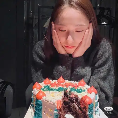 呜呜呜郑秀晶女士生日快乐